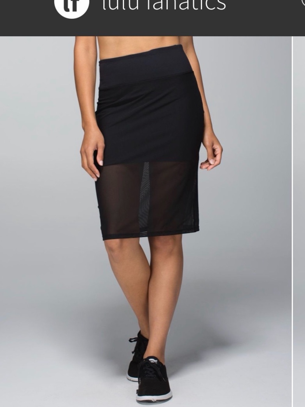 Lululemon Meesh Skirt Midi Black 4